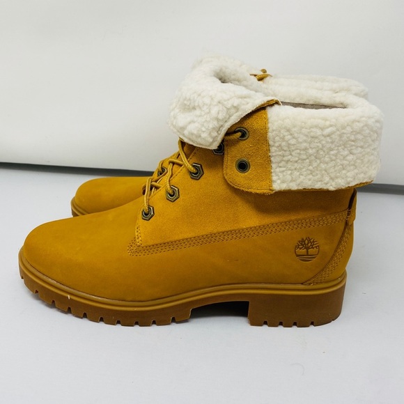 NEW**TIMBERLAND*Jayne Boots**US 6, 7, 9.5**$160 - Picture 3 of 7